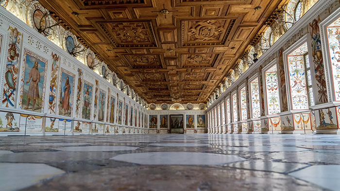 ambras castle na uy 1
