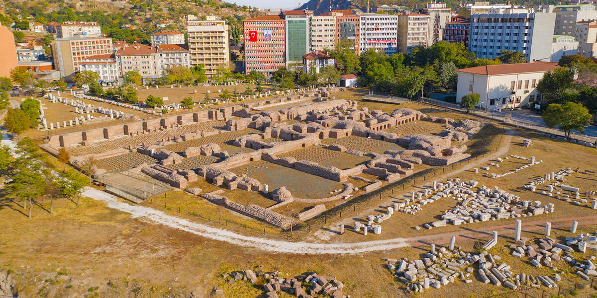 ankara tho nhi ky 17