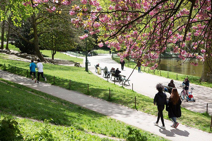 cong vien buttes chaumont phap 6