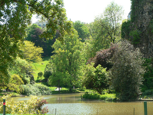 Công viên Buttes-Chaumont - Nét thơ giữa lòng Paris, Pháp