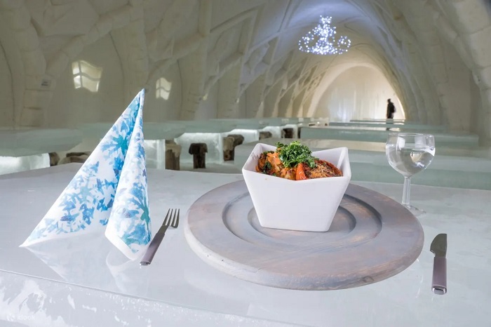kemi snow castle phan lan 1