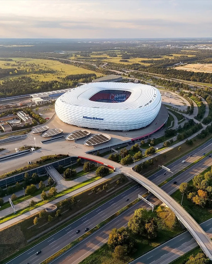 san van dong allianz arena duc 1