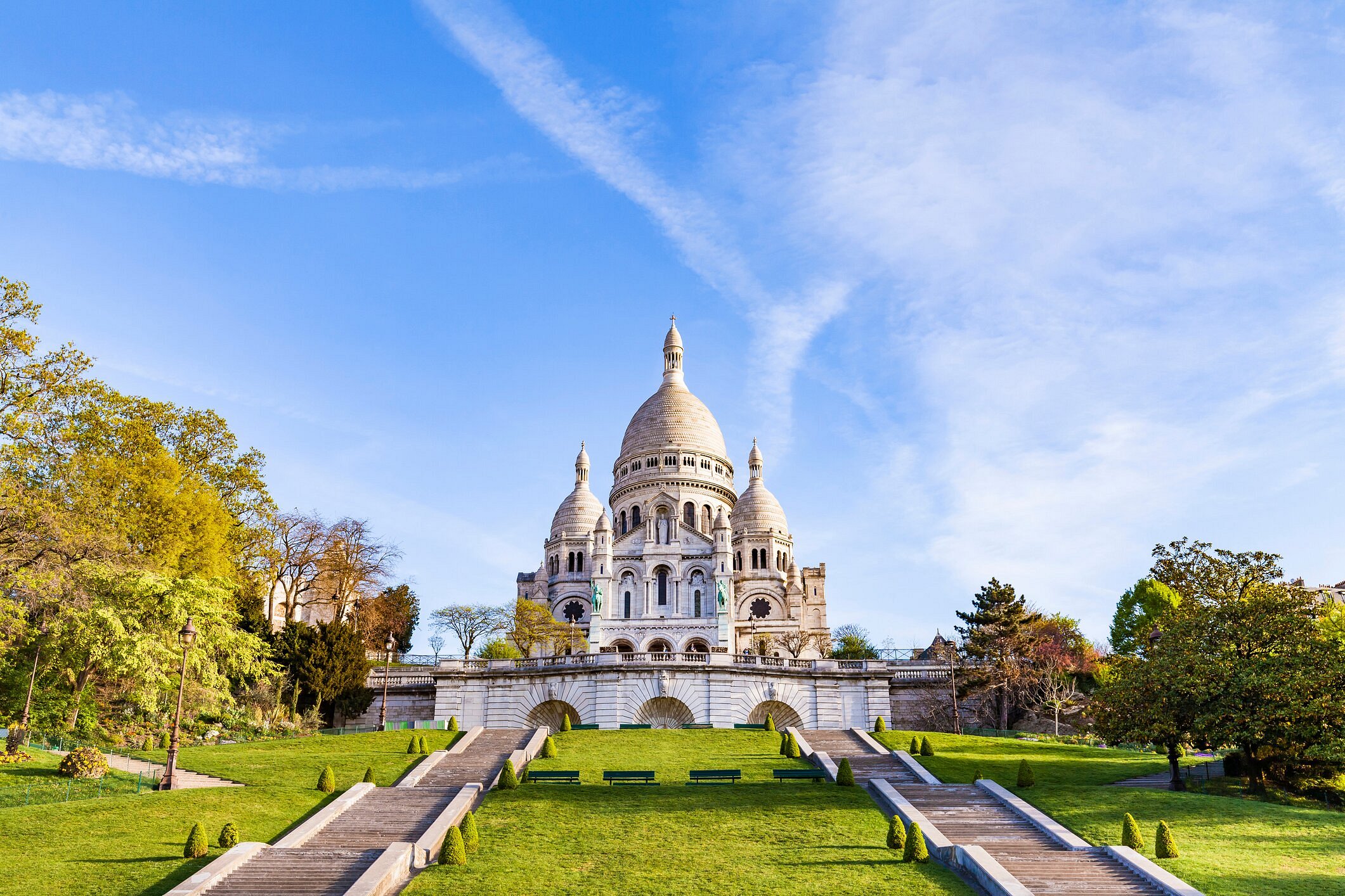 Vẻ đẹp cổ kính và lãng mạn của Vương cung thánh đường Sacré-Cœur ở Paris, Pháp