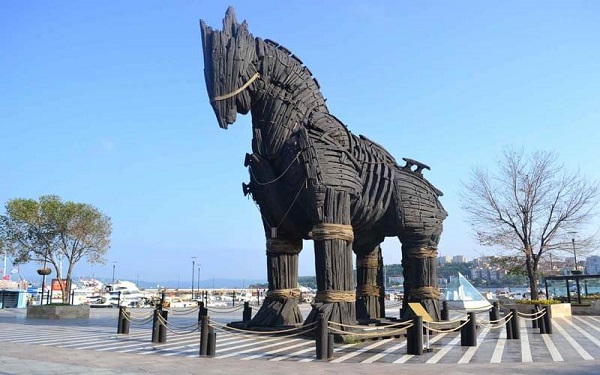 cổ ngựa thành troy