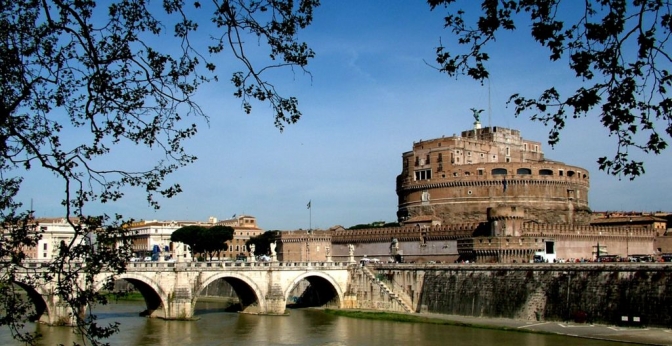 10 diem tham quan hap dan nhat o rome 10