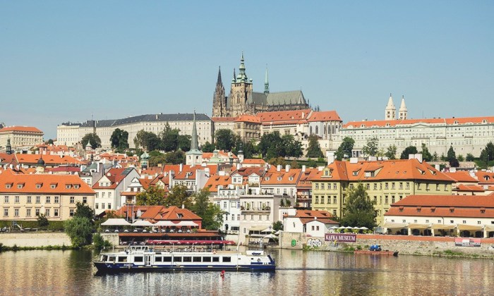 4 diem du lich praha 2