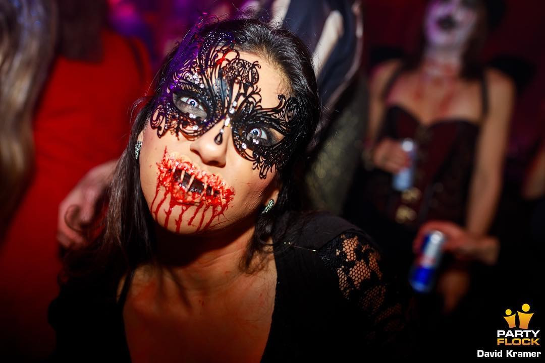 5 le hoi hallowen chau au 12