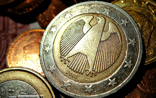 Nhan biet dong 2 euro chau au 2