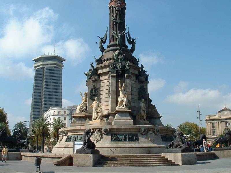 dai tuong niem columbus 3