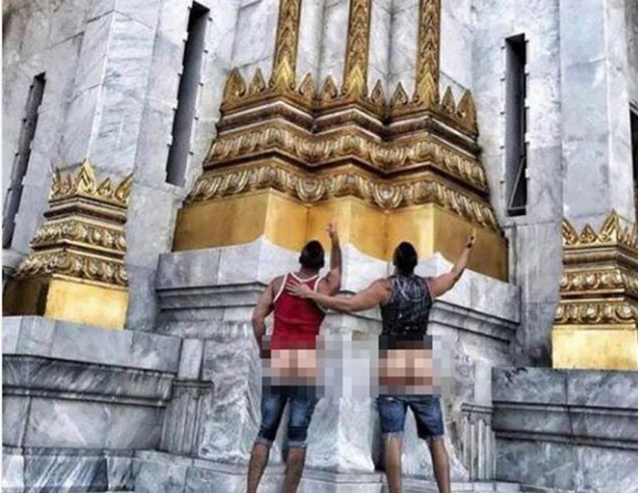nhung kieu khach du lich de bi ghet 1