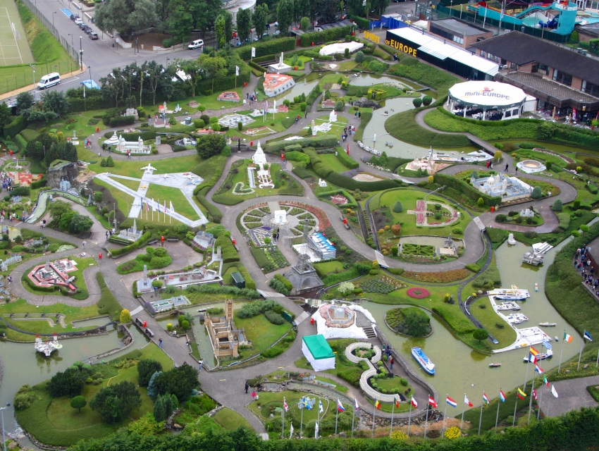 cong vien mini europe nuoc bi 4
